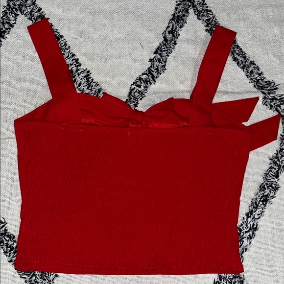 Sienna Sky Red Crop Top Size L - Picture 4 of 6